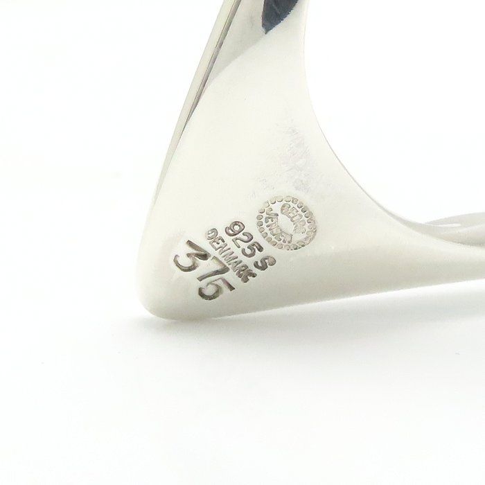 Georg Jensen ジョージジェンセン ブローチ 375 シルバー925