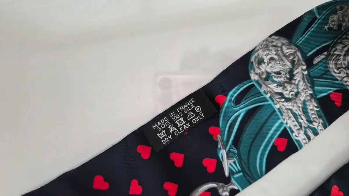 モデル エルメス ハート LOVE ツイリー スカーフ