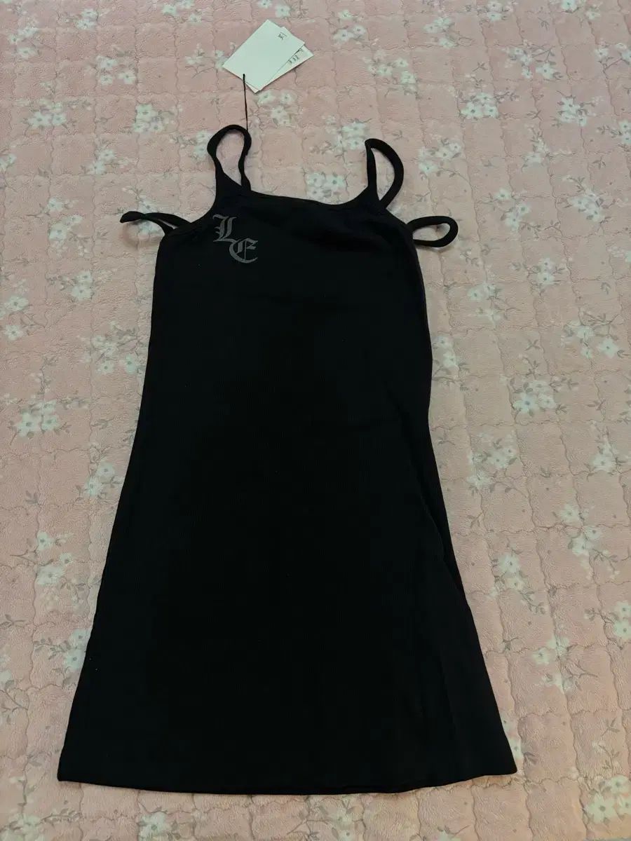 Leey エルリーリーワィリップロゴ ONE PIECE ブラック