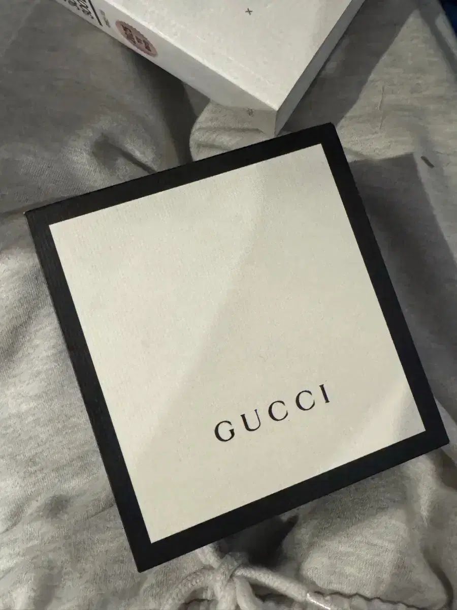 グッチ Dive タイガー ウォッチ 白