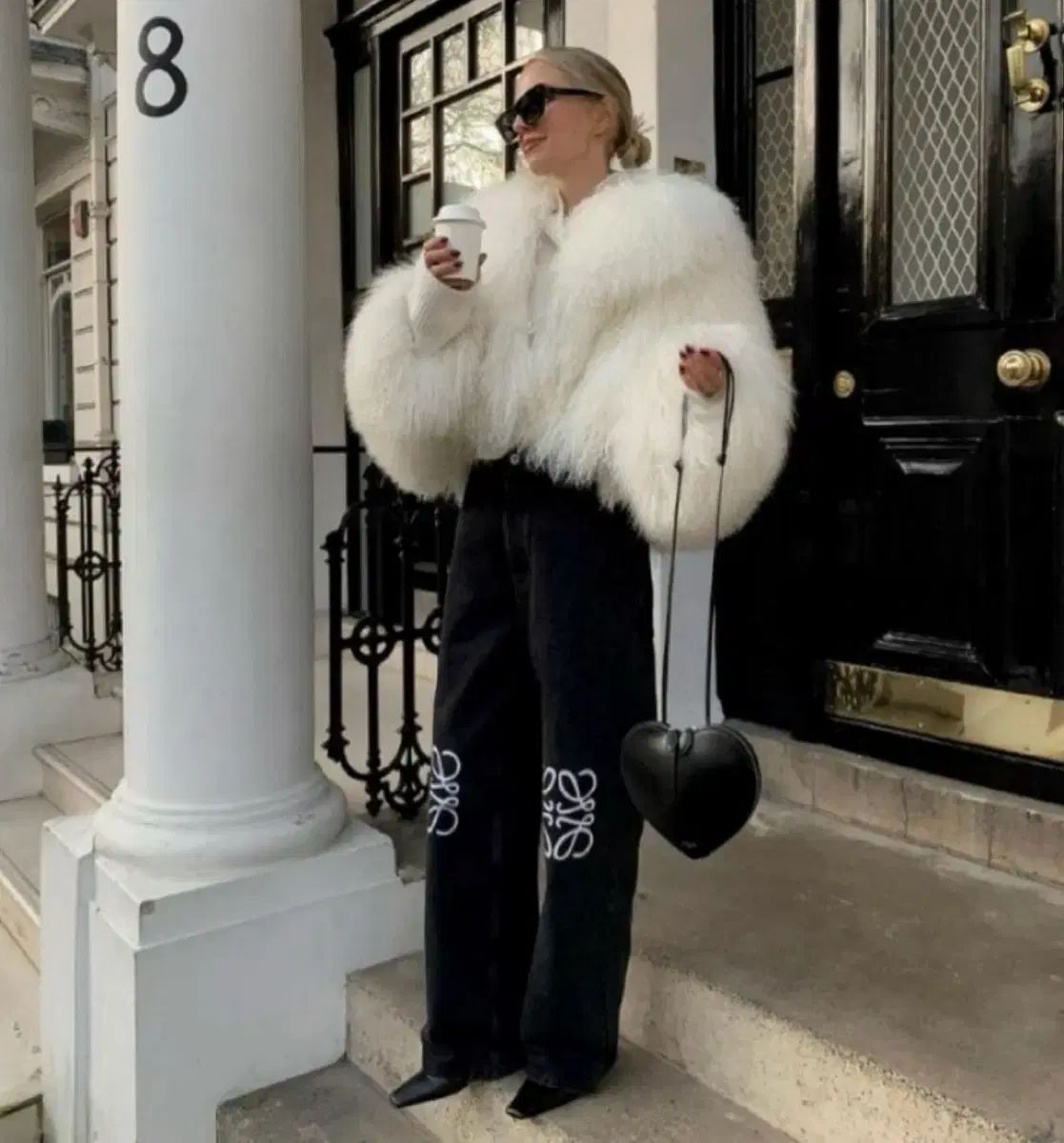 アナグラム ロゴ