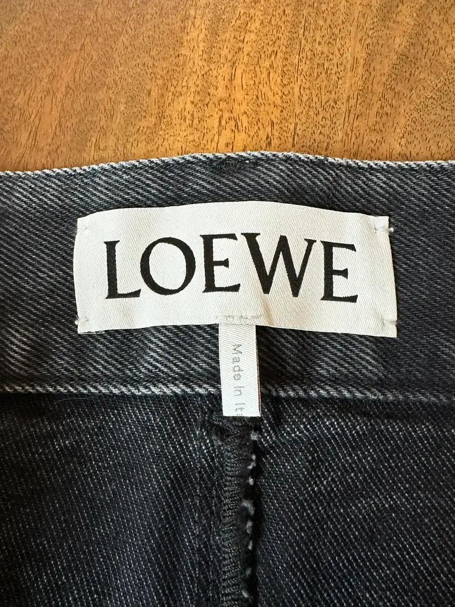 アナグラム ロゴ