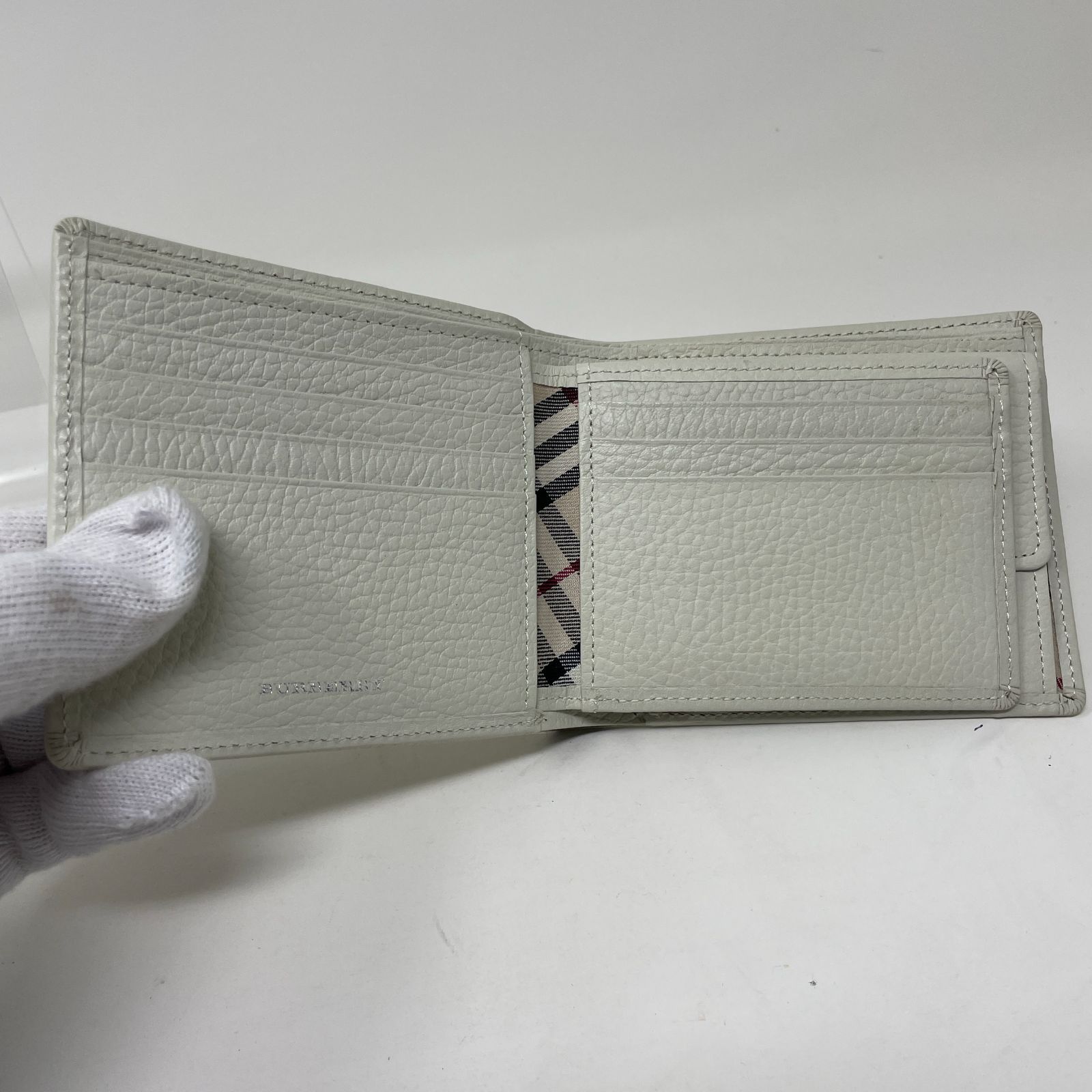 バーバリー BURBERRY