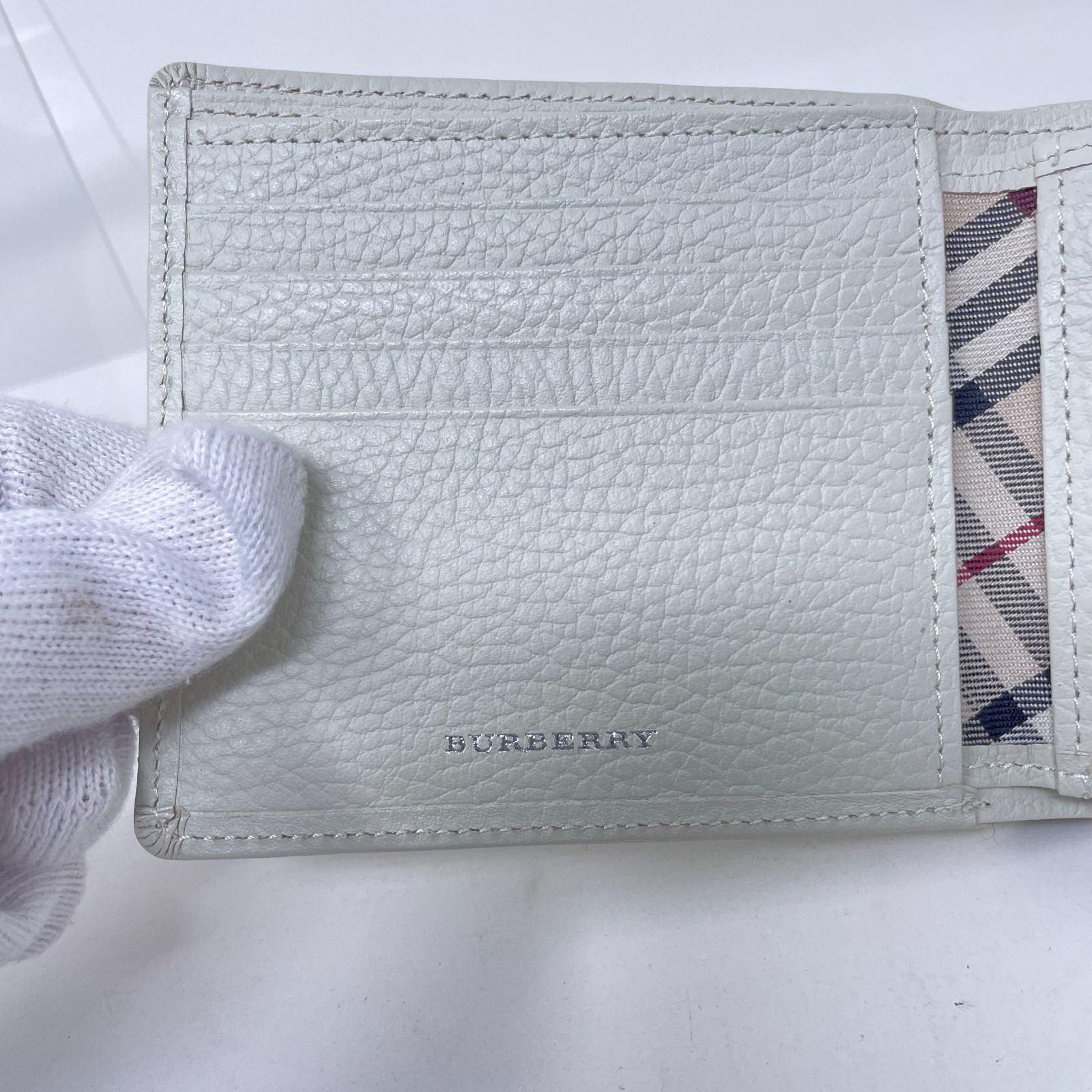 美品】バーバリー BURBERRY レザー ノバチェック 二つ折り財布