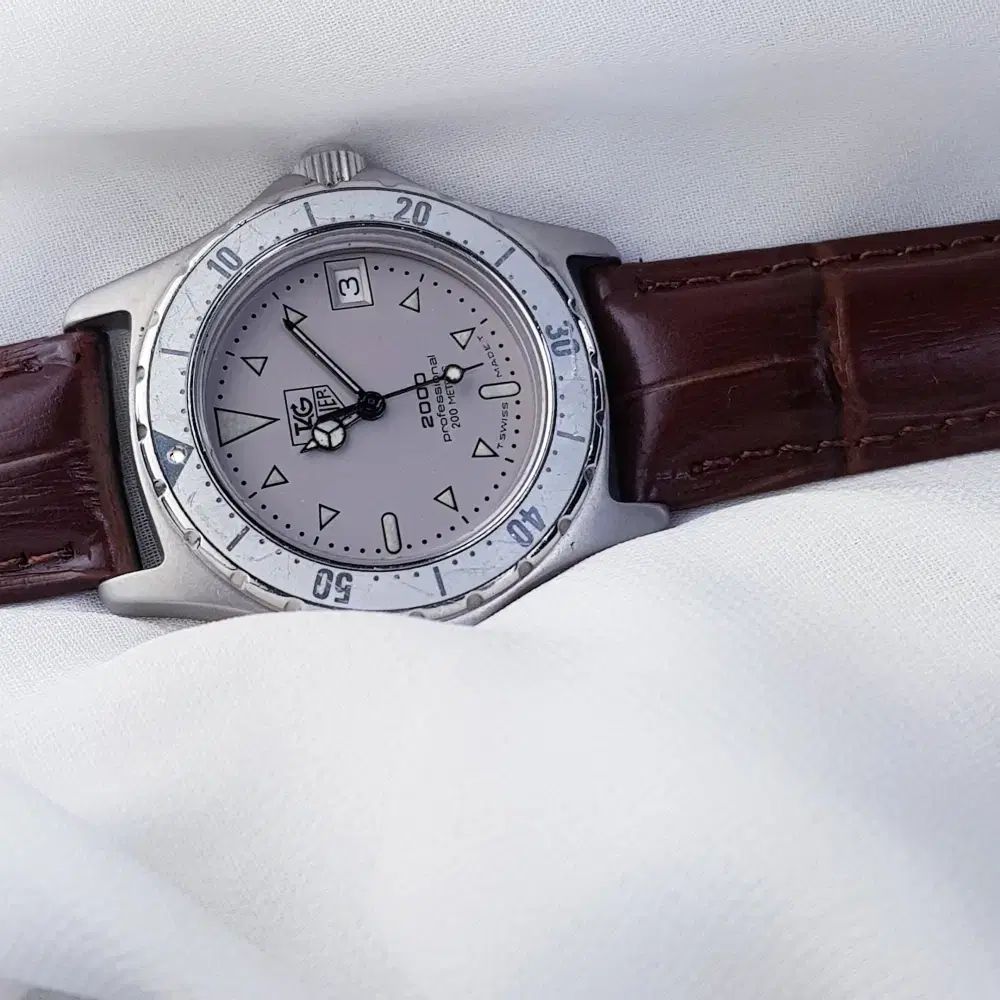 TAG Heuer プロフェッショナル ユニセックス ブランド時計