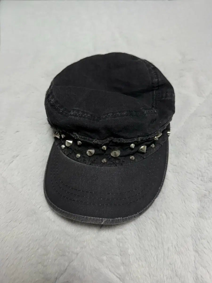 セントスコット ロンドン メタルスタッズ装飾 ウォッシュキャップ