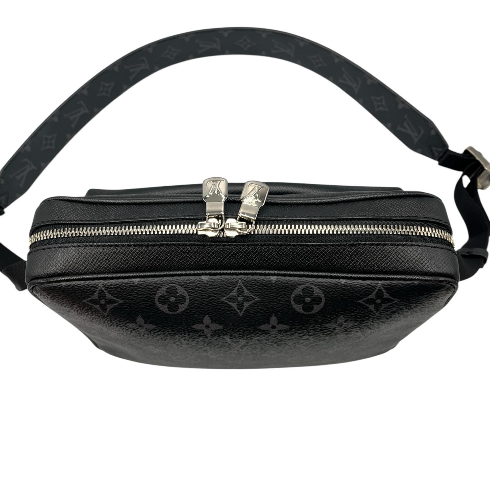 ルイヴィトン LOUIS VUITTON ショルダーバッグ タイガラマ アウトドア