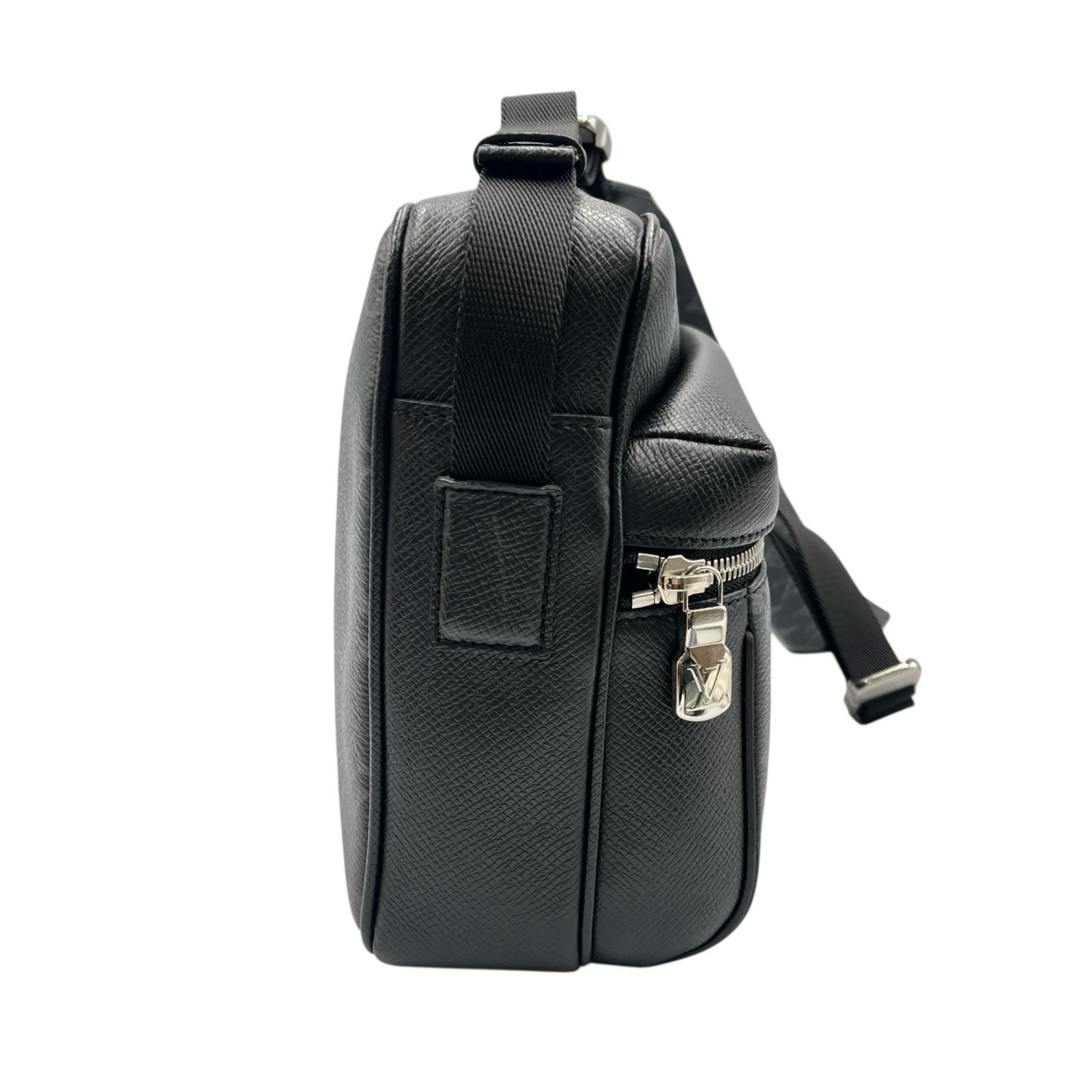 ルイヴィトン LOUIS VUITTON ショルダーバッグ タイガラマ アウトドア