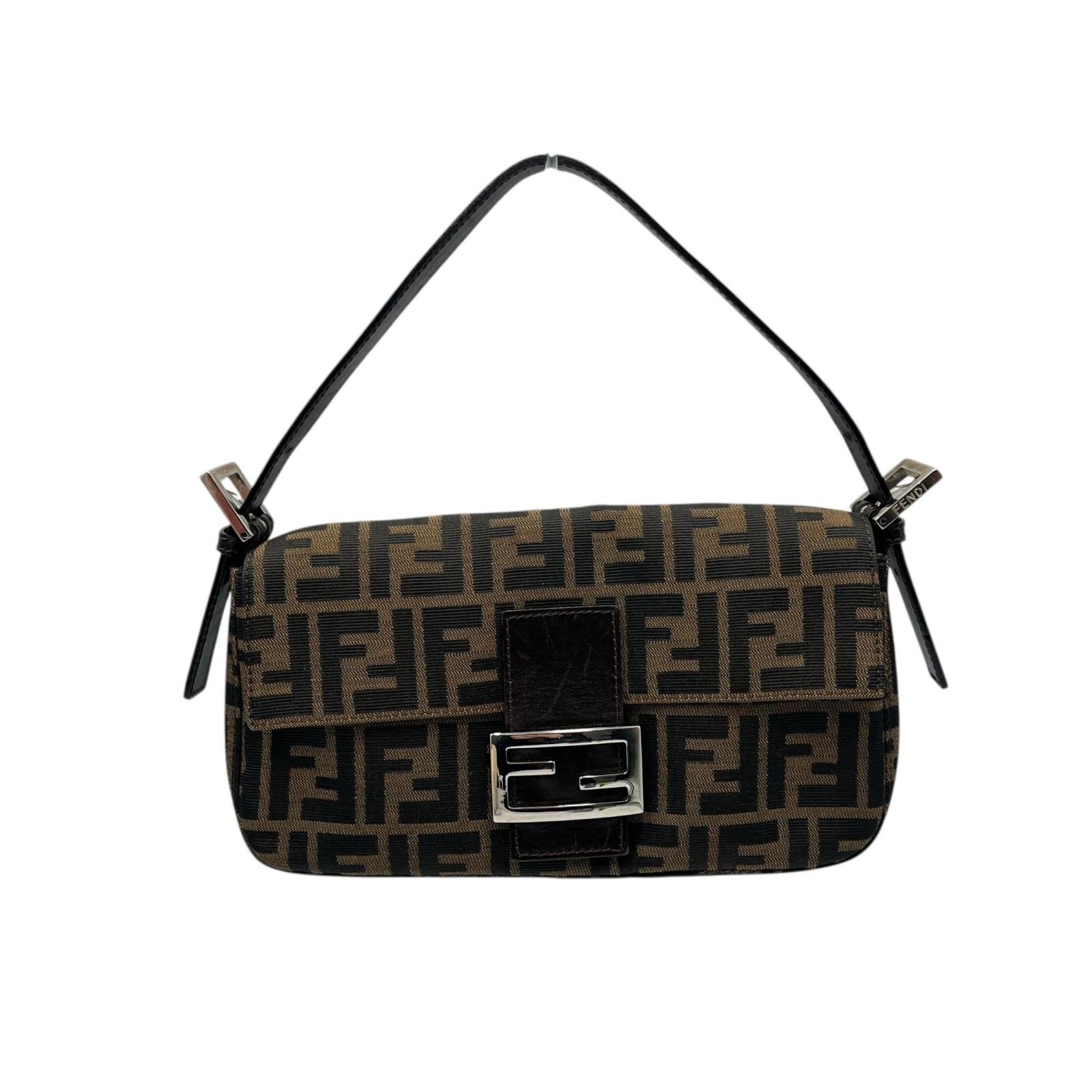 FENDI フェンディ ズッカ柄 マンマバケット ワンショルダーバッグ 布袋付 FENDI（フェンディ） ズッカ柄 ショルダーバッグ マンマバケット ワン