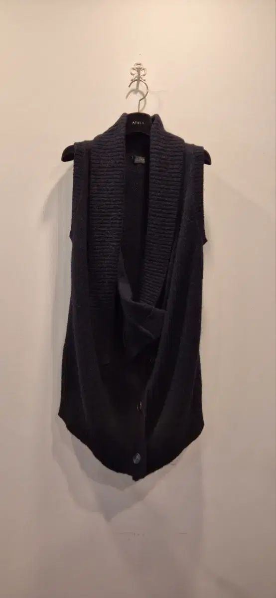 タイム Free! ブラック ウールベスト