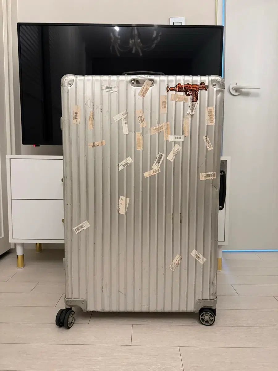 リモワ キャリアー Classic Lサイズ