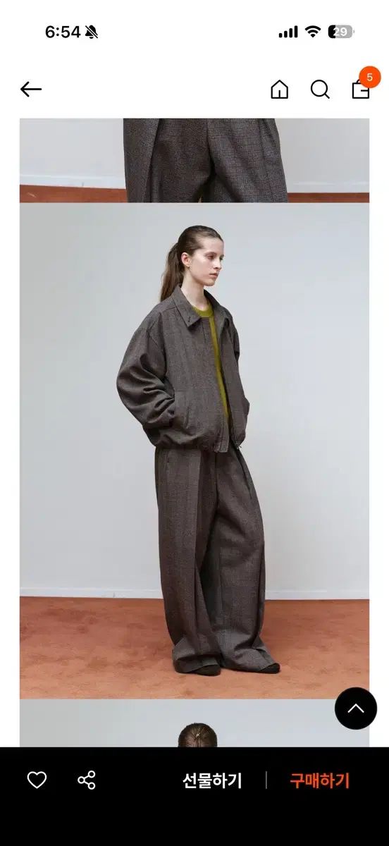 ムンダル casey low rise slacks in ck