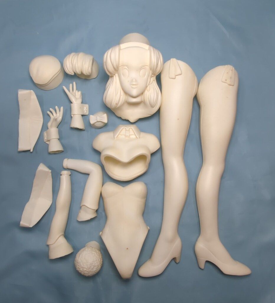 ゼネラルプロダクツ 1|4スケールソフビキット DAICON 4の女の子バニーガールスタイル