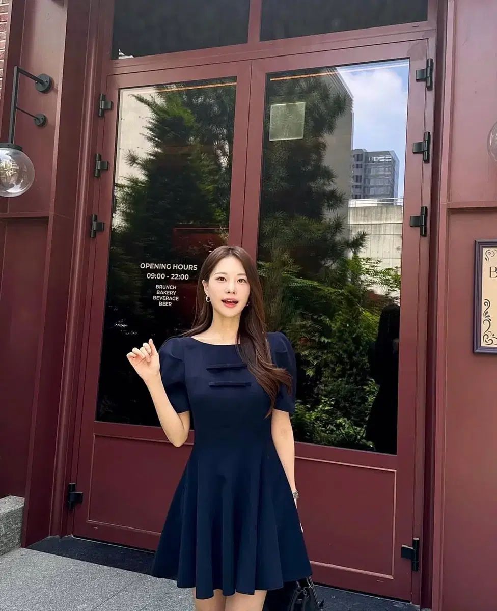 アオル ROAR LOAR ファー パフ 半袖 フ ミニ ONE PIECE ネイビー