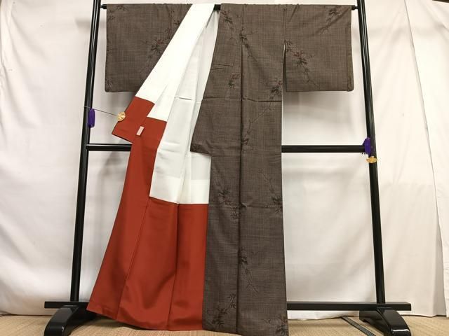 平和屋着物□本場大島紬 古代染色純泥染 手織 7マルキ 枝花文 川畑忠之