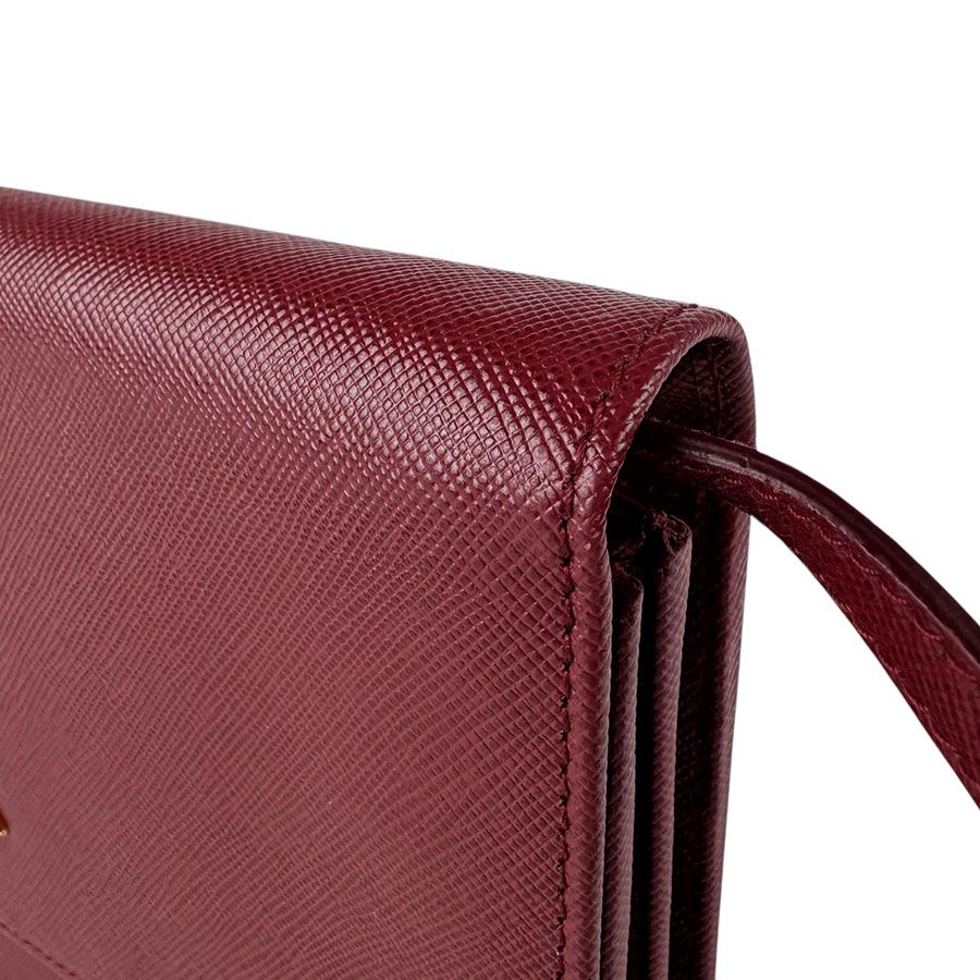 PRADA ショルダーウォレット
