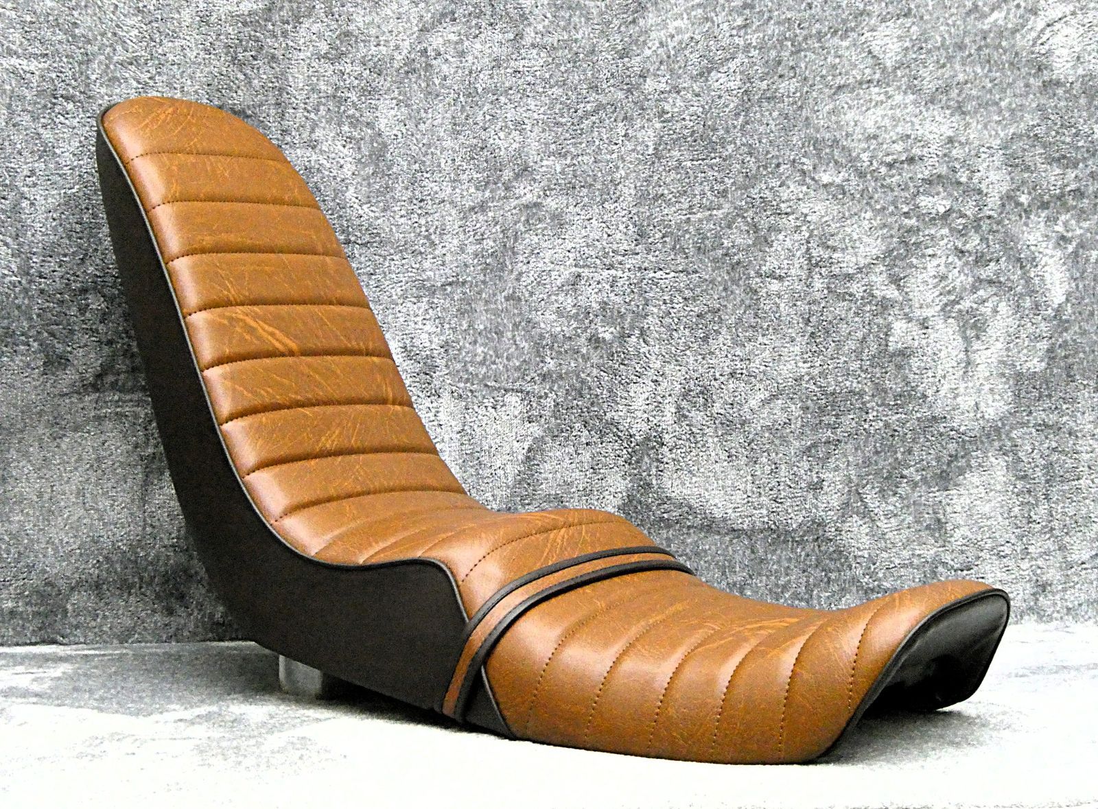 CBX400F 茶ツートン 40cm 三段シート/補強入CBX550FブラウンNC04 PC07