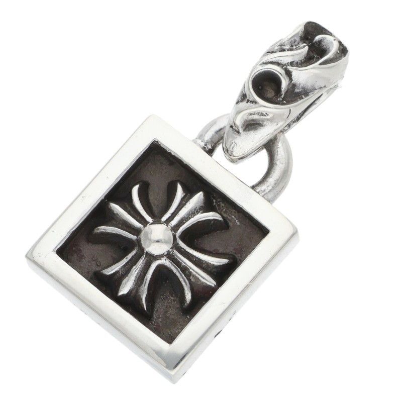 クロムハーツ FRAMED CH PLUS フレームドCHプラス チャーム シルバーネックレストップ メンズ 12 28～1 6 発送 問い合わせ遅延