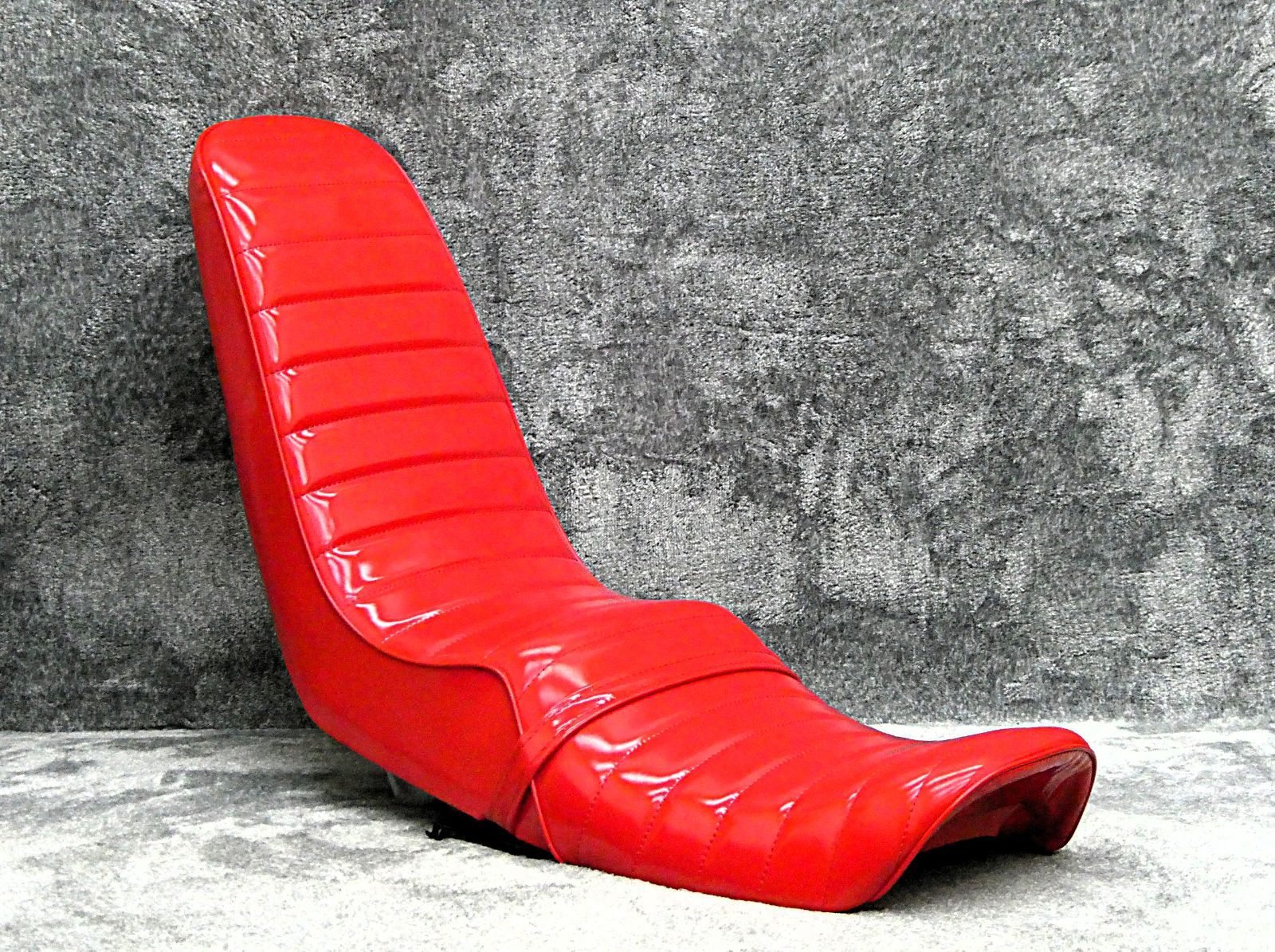 美品　未使用　CBX400F 60cm　赤エナメル　補強入り　三段シート CBX400F 赤エナ 40cm 三段シート/補強入 CBX550F レッドNC04 PC07 3段