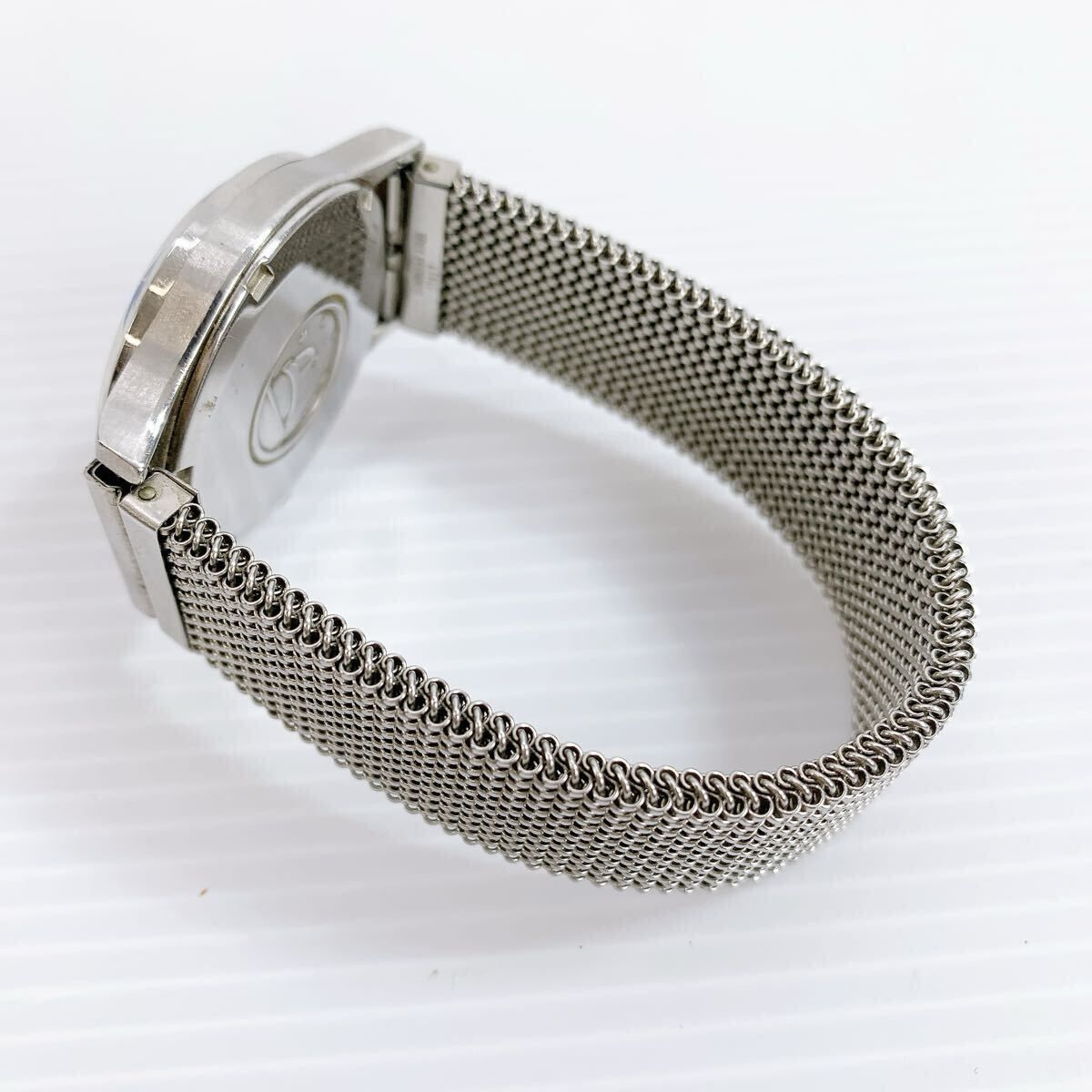 シルバー文字盤