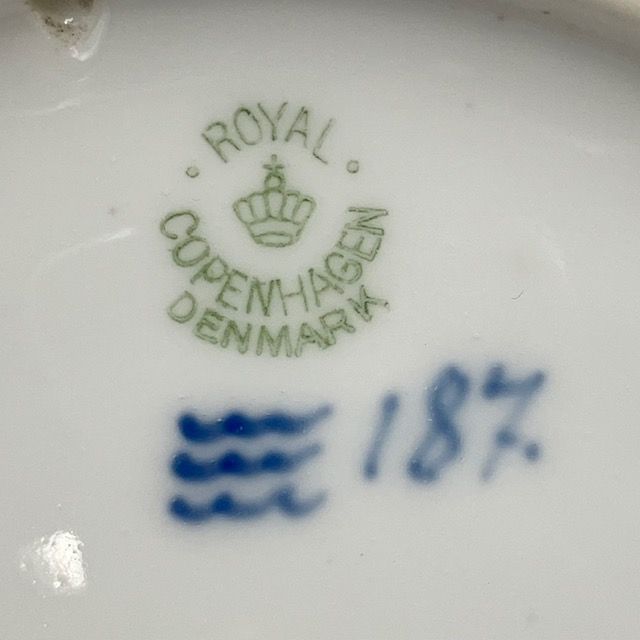  ロイヤルコペンハーゲン イヤープレート 1925年 Street Scene from Christianshavn Copenhagen クリスチャンハウンから見た通りの風景 皿 食器