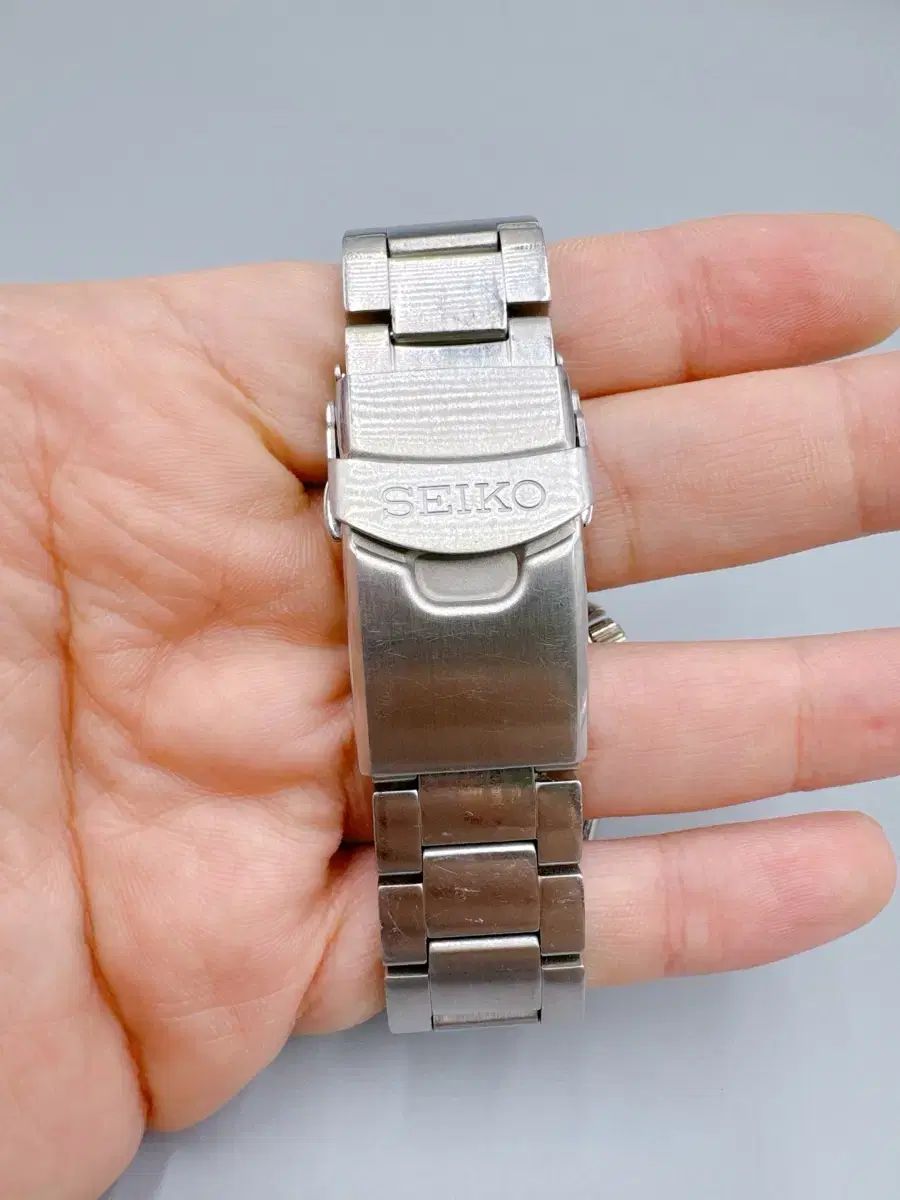 オレンジダイバー