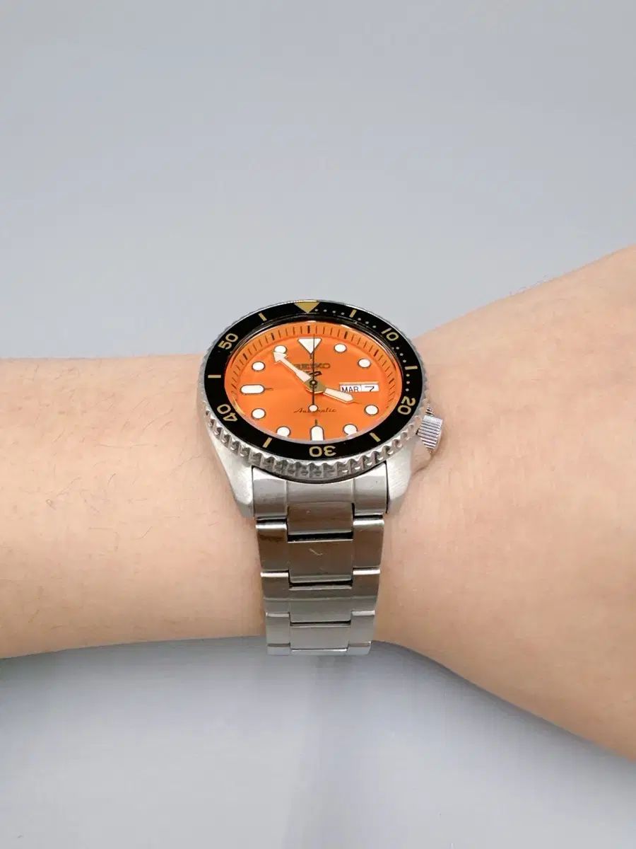 オレンジダイバー