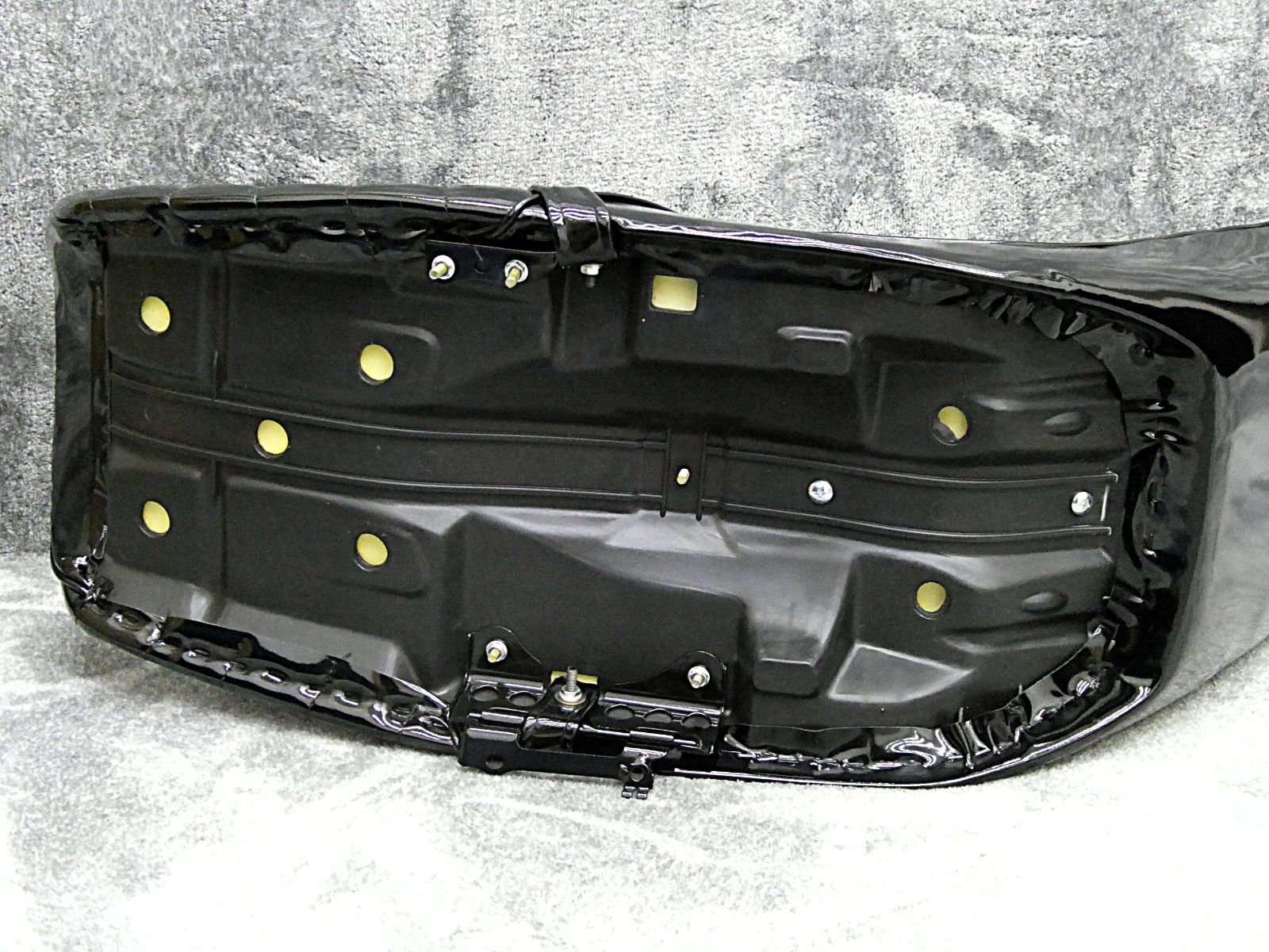 CBX400F 黒エナ 60cm 三段シート/補強入CBX550FブラックNC04 PC07 3段