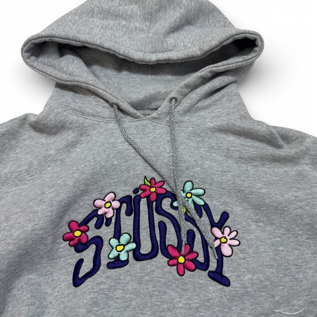 希少】STUSSY ステューシー アーチ ロゴ 花柄 刺繍 フーディー プル 