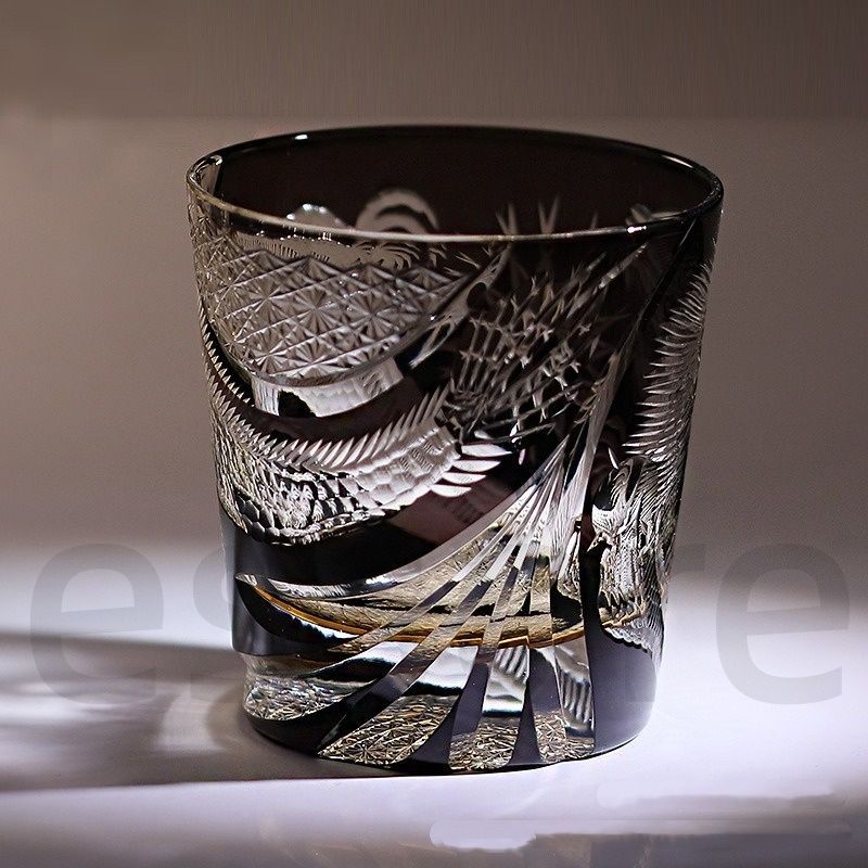 江戸切子 クリスタルウィスキーグラス 木箱入り 龍 職人手彫り 無鉛ガラス 冷酒 焼酎 日本酒 洋酒対応 感 伝統工芸品 ギフト お祝い