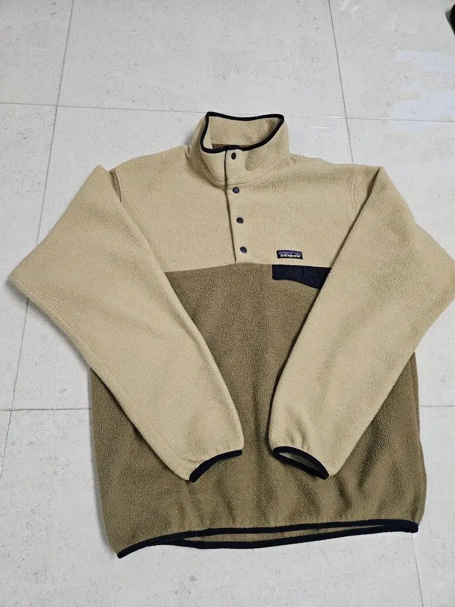 パタゴニア Synchilla M ベージュ タン