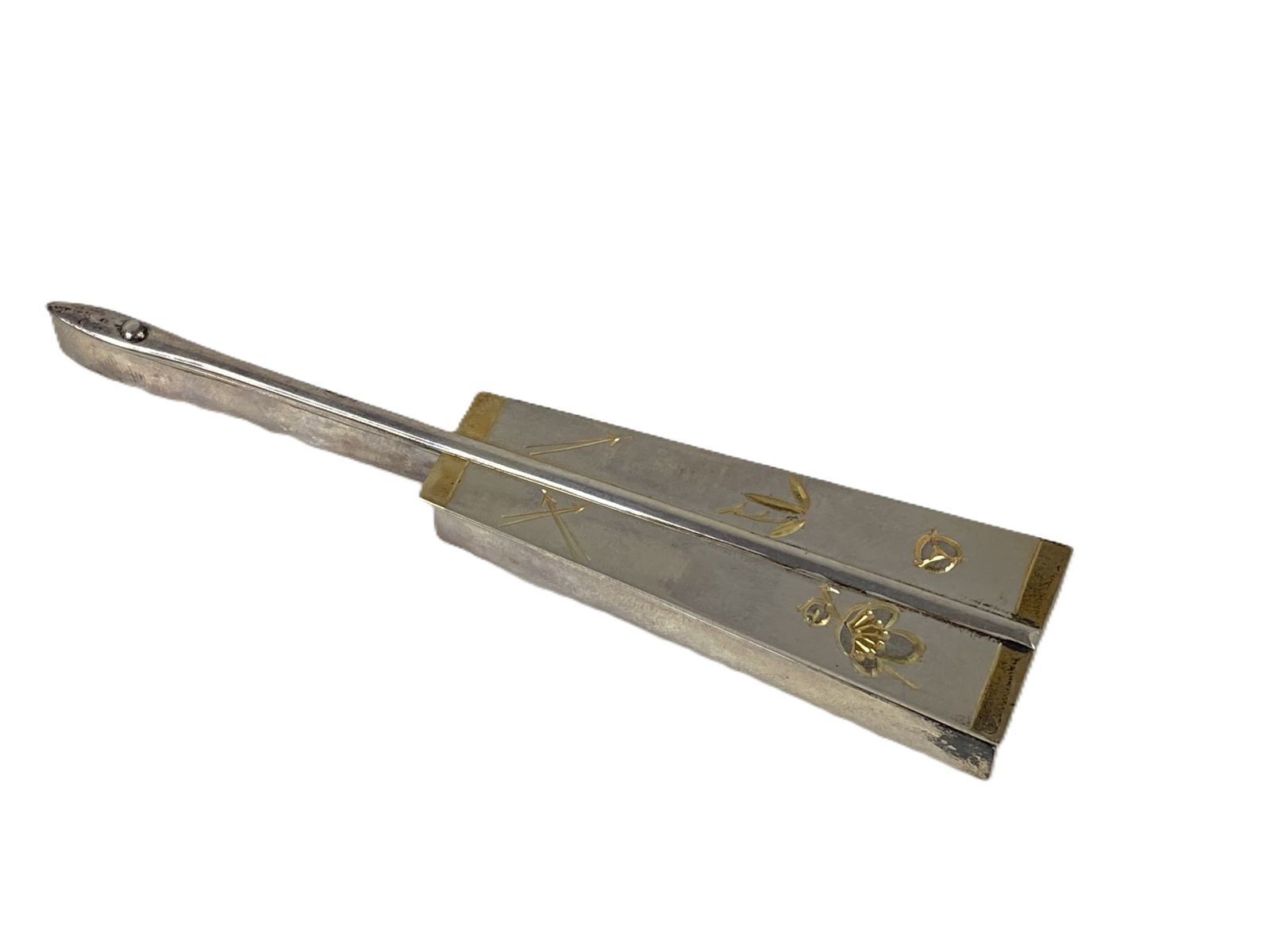 銀製 扇形 花柄 楊枝入れ ケース付き アンティーク 重量 25.9ｇ 匿名配送