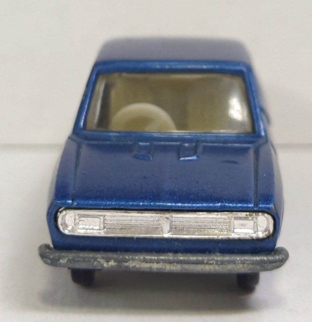  トミー トミカ黒箱 香港トミカ カペラ ロータリークーペ 青メタリック アイボリー内装 1 Bホイール 12 トミカ ミニカー