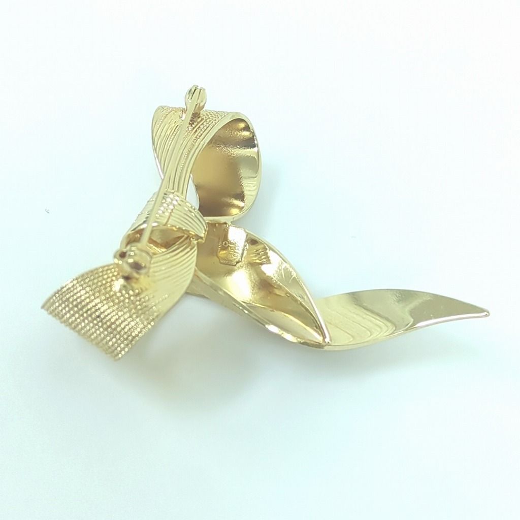 クリスチャン ディオール ゴールドトーン リボン ブローチ - メルカリ