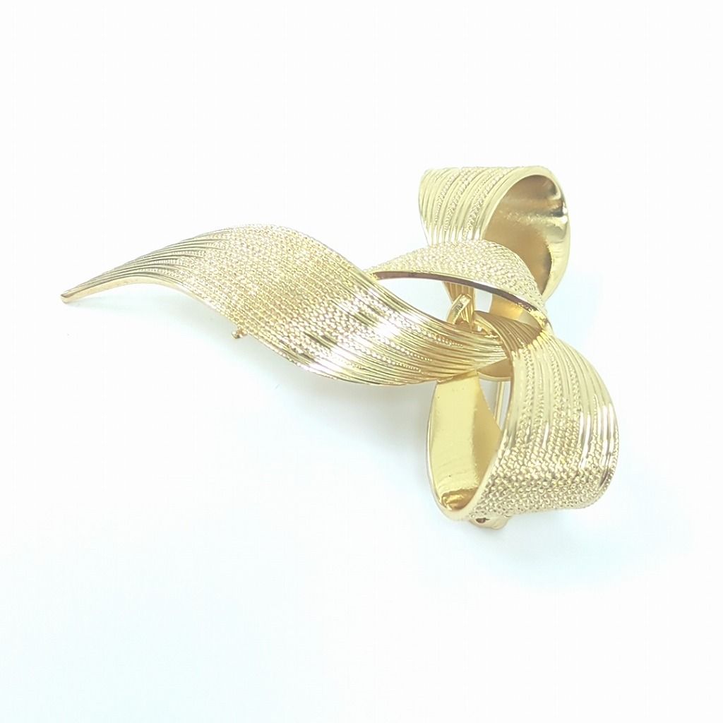 クリスチャン ディオール ゴールドトーン リボン ブローチ - メルカリ