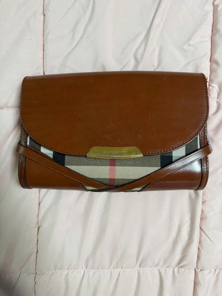 バーバリー アボット クロスバック