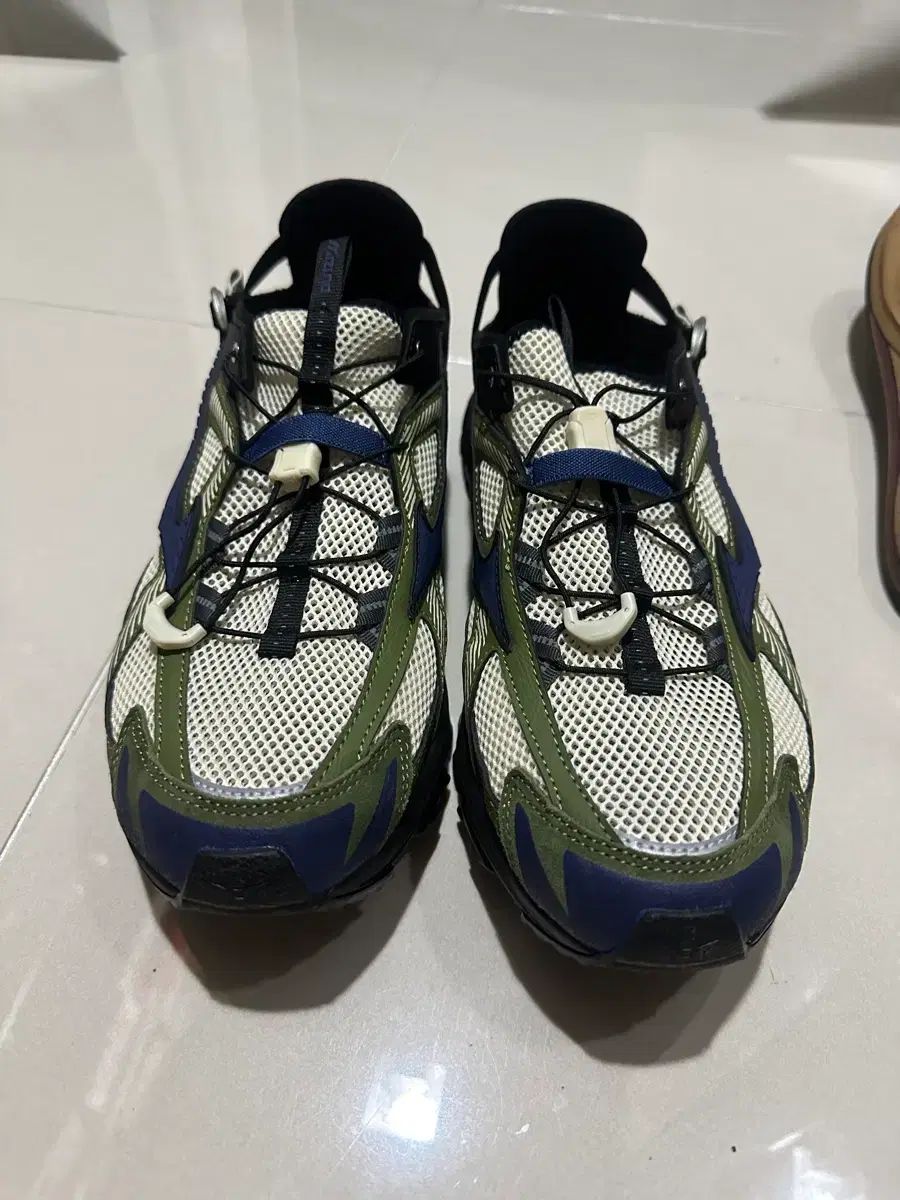 ミズノ トレイルレーサー カーキ 275