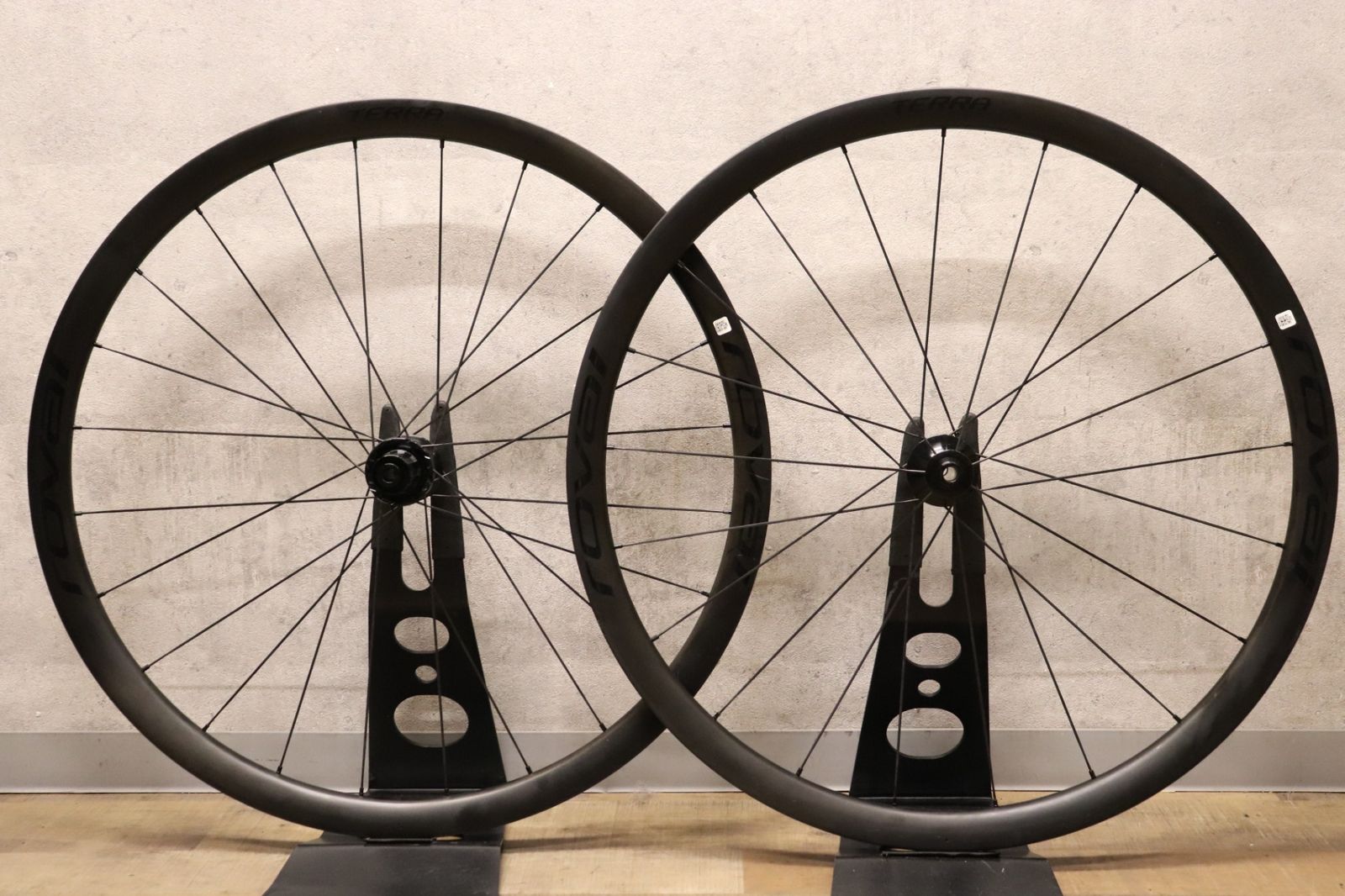 ロヴァール ROVAL テラ TERRA CLX 1 カーボン チューブレスレディ シマノ 12|11 S ホイールセット