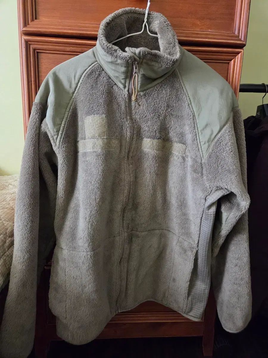 ミリタリー ポーラテック フリース タン