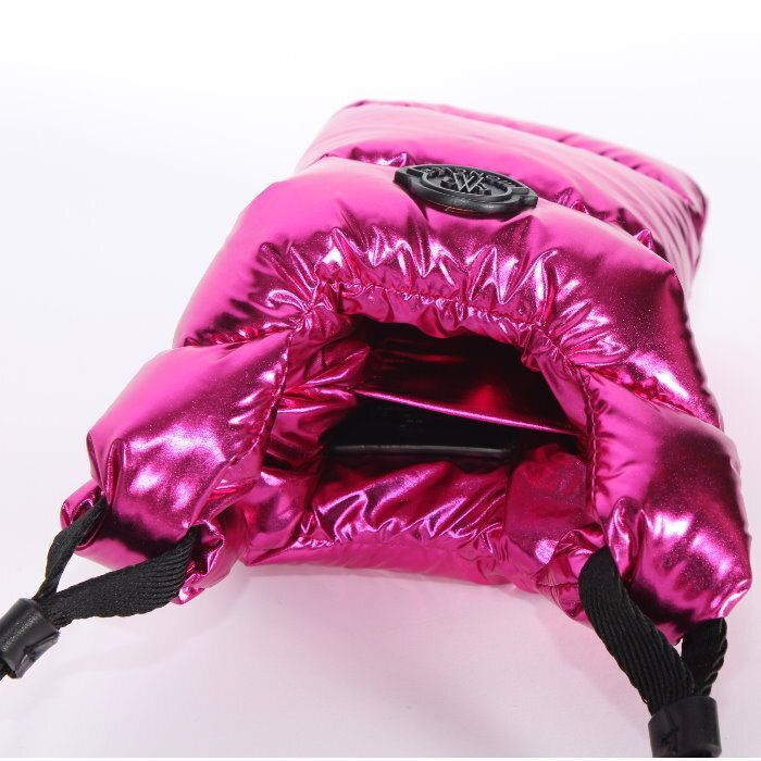 新品★MONCLER ボディバッグ ショルダーバッグ ポーチ ピンク モンクレール MONCLER LEGERE スモール クロス ボディバッグ