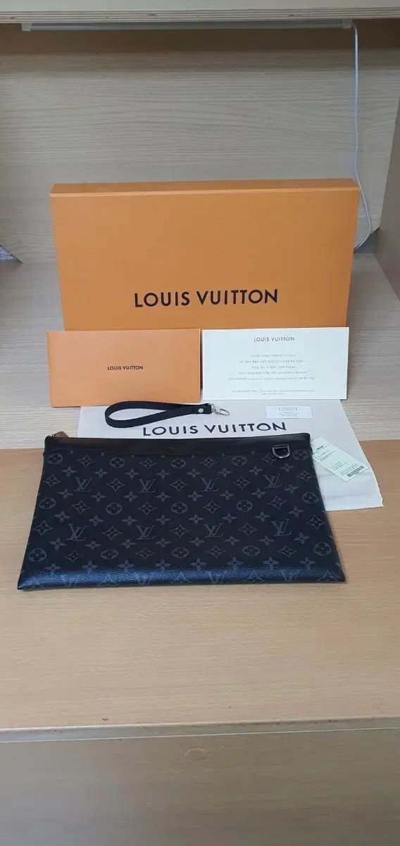 ルイヴィトン エクリプス クラッチバッグ ほぼ 鑑定済