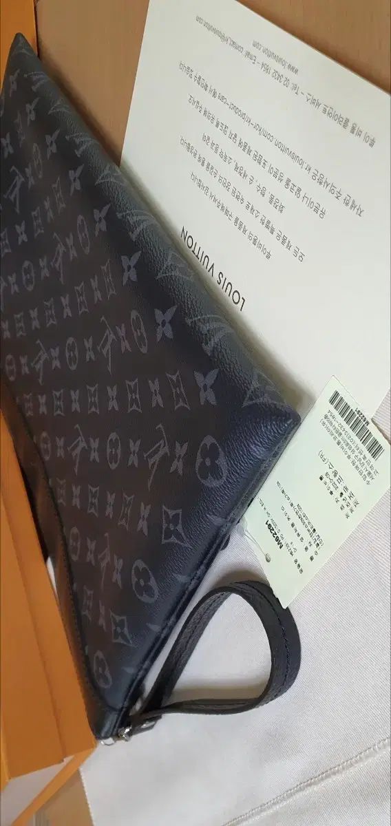 クラッチバッグ