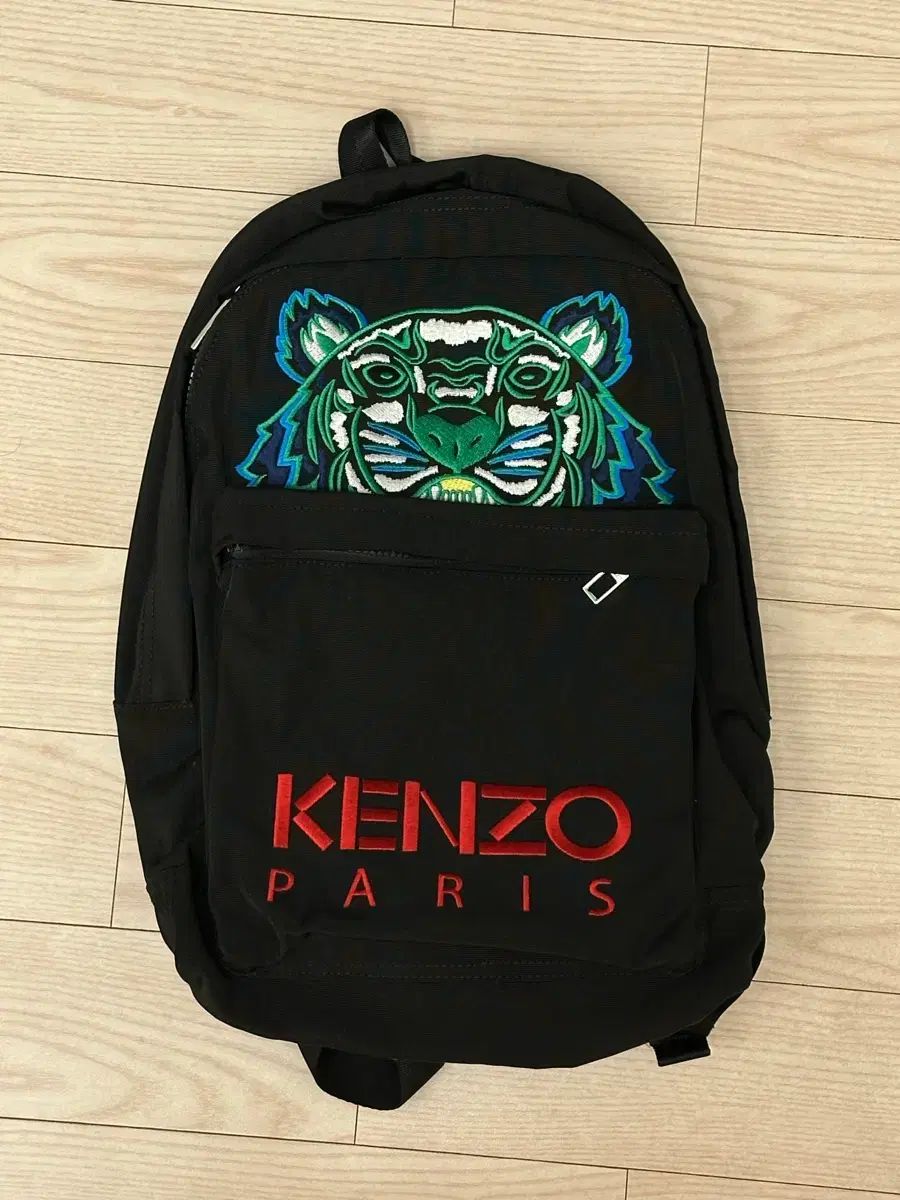 未使用】KENZO リュック バックパック レザー タイガー刺繍 未使用】KENZO リュック バックパック レザー タイガー刺繍