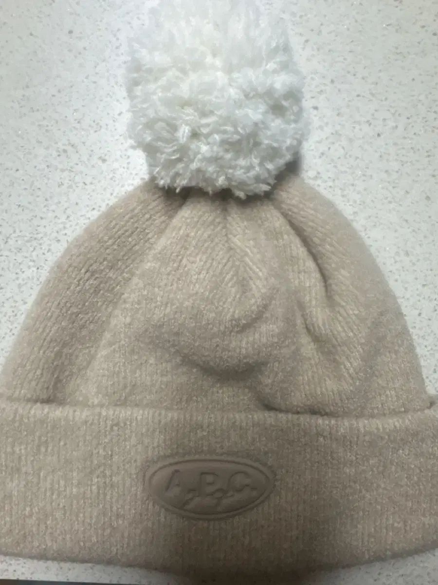 A.P.C. アーペーセー ニット帽