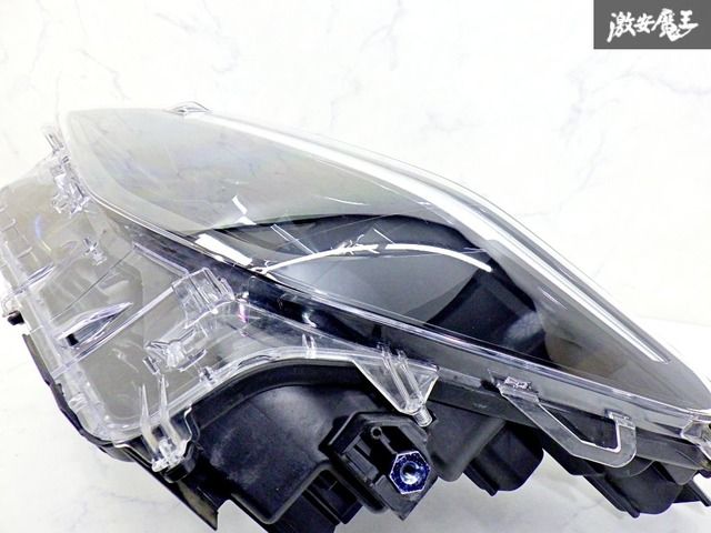 ストア保証】トヨタ 純正 MXPB10 MXPB15 ヤリス クロス LED ヘッド