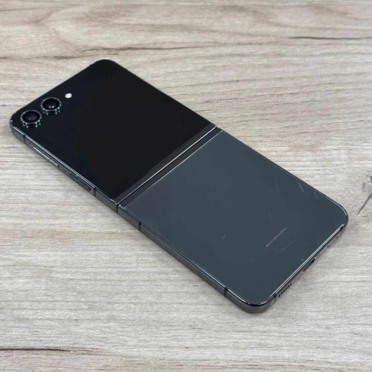 良品　Android Galaxy Flip 5 256gb SIMフリー版 Galaxy Z Flip5｜価格比較・SIMフリー・最新情報 - 価格.com