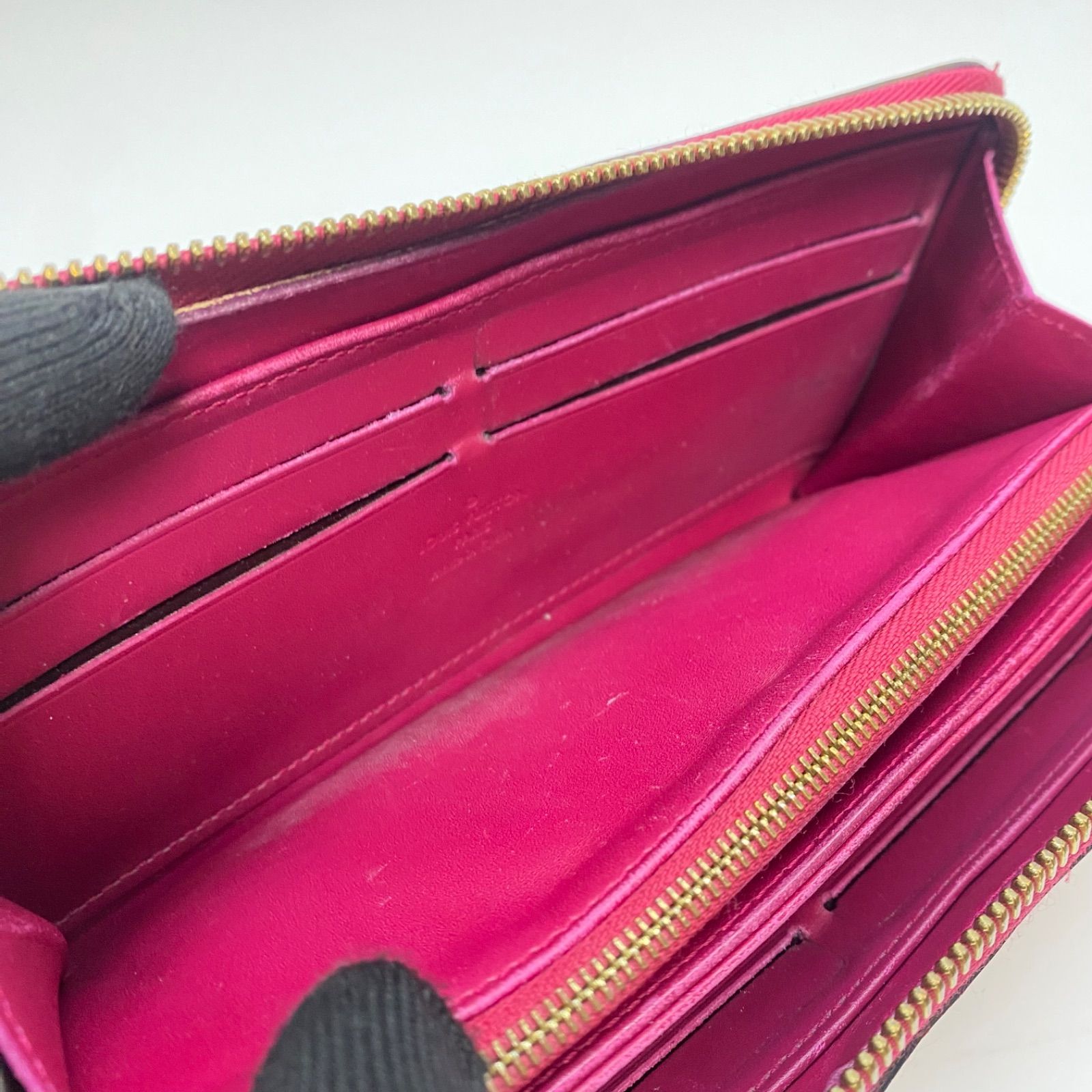 ジッピーウォレット ヴェルニ