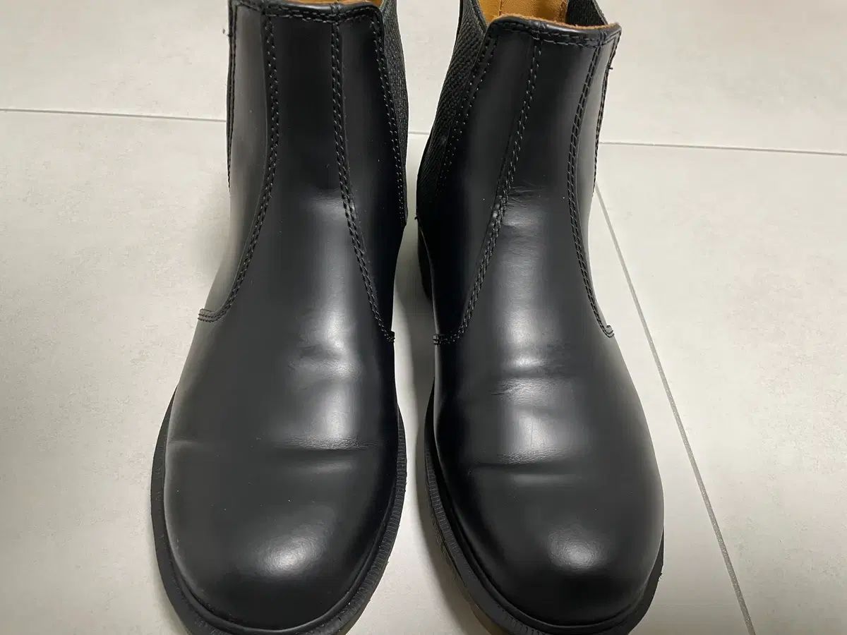 MARTENS ドクターマーチン