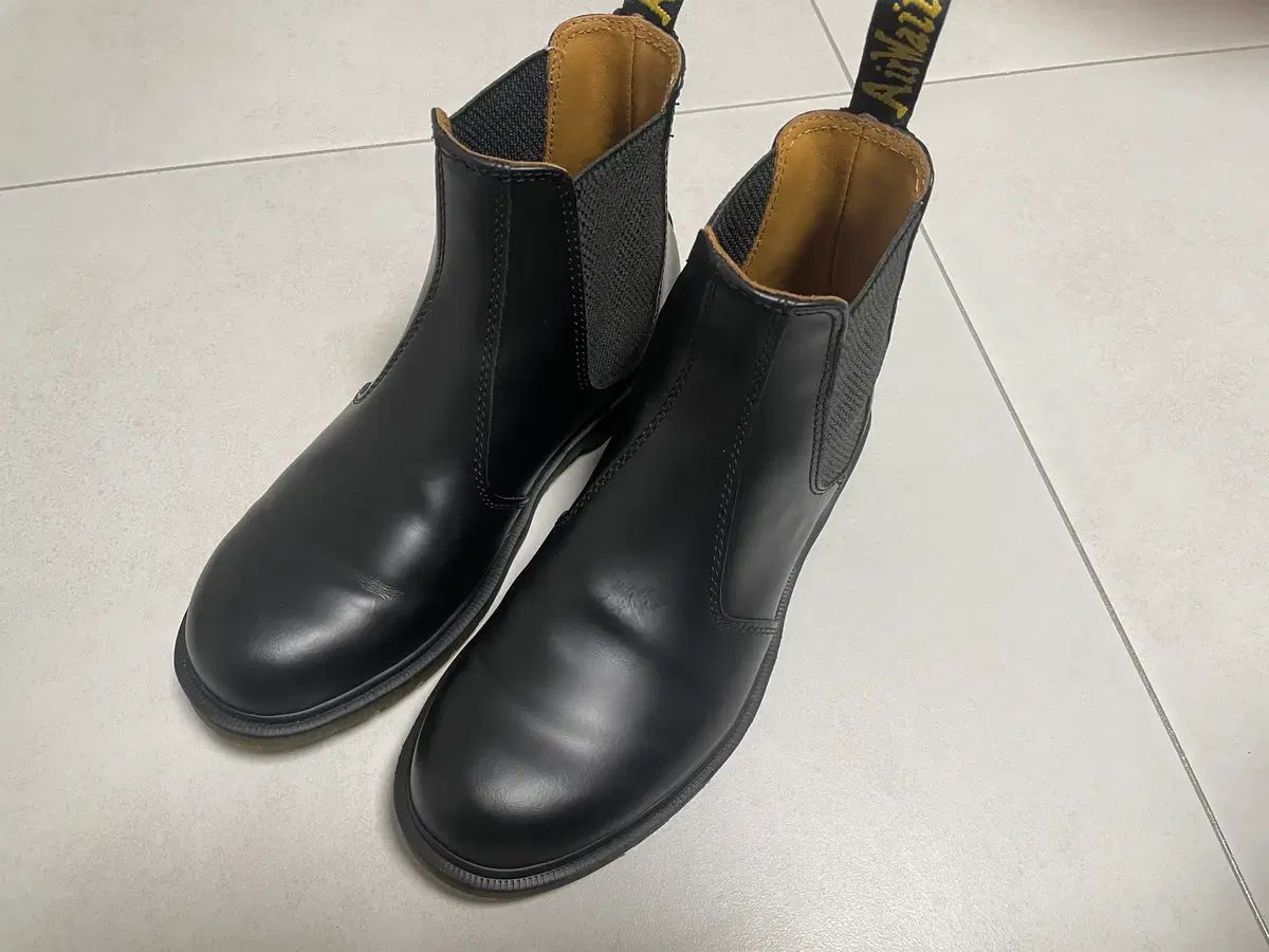270 DR MARTENS ドクターマーチン 2976 チェルシー ブラック スムース