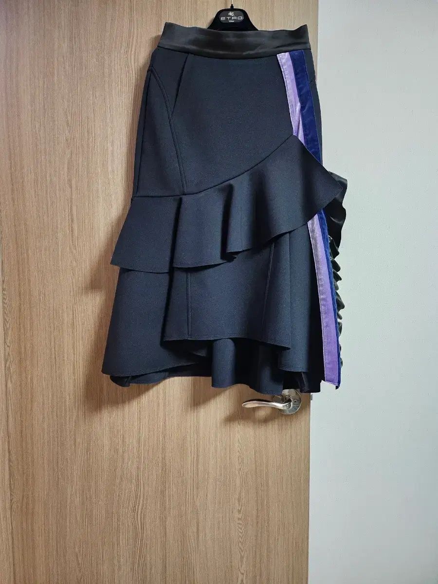 LUCKY CHOUETTE ラッキーシュエトゥ アトリエ フリルスカート